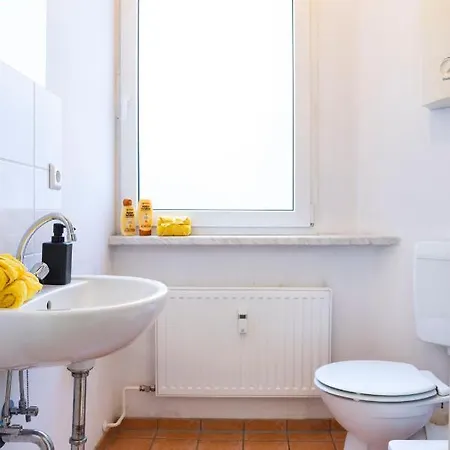 Apartment Cosy 2 Bedroom For 8 In Neukolln Berlin