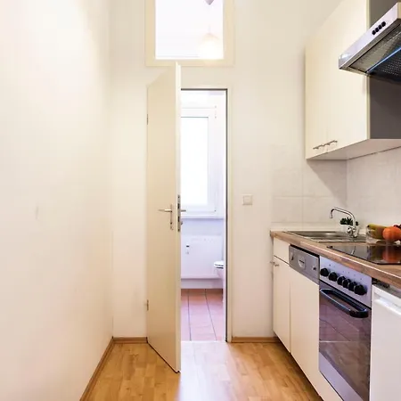 Cosy 2 Bedroom For 8 In Neukolln Apartment *